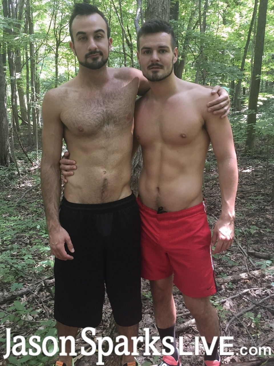 Gay couple Mason Lear & Kyle Steele suck dick & have anal sex in the