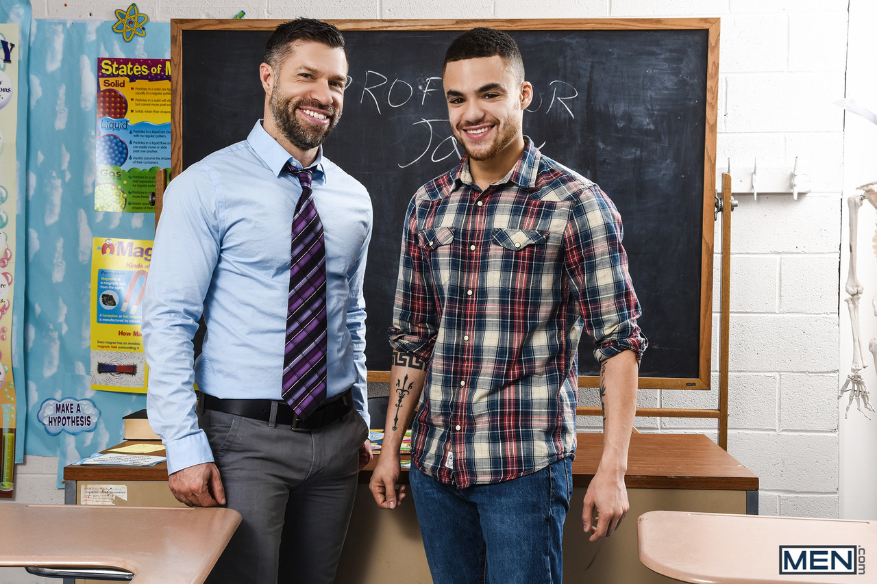 Greying teacher seduces and fucks male student in his classroom